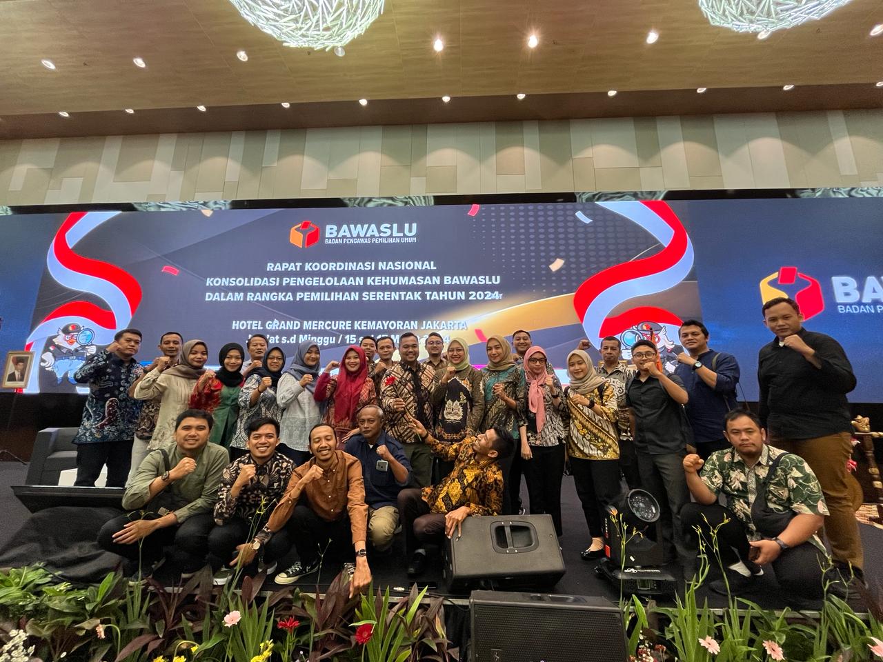 BAWASLU NGANJUK HADIRI RAKORNAS KONSOLIDASI PENGELOLAAN KEHUMASAN BAWASLU DALAM RANGKA PEMILIHAN SERENTAK TAHUN 2024