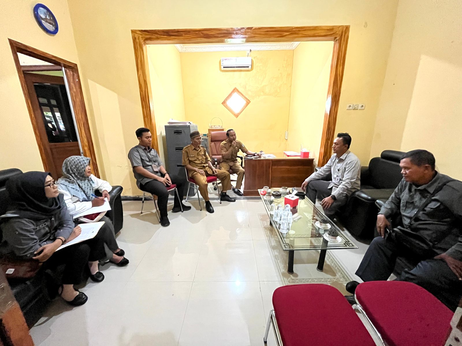 Bawaslu Koordinasi dengan Perangkat Kecamatan Baron