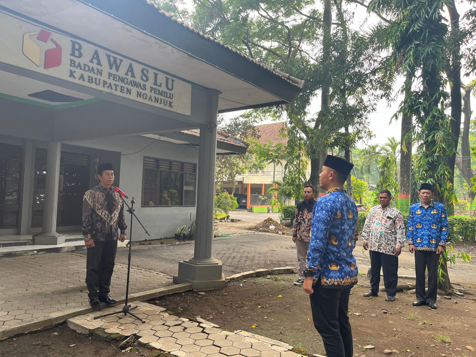Bawaslu Nganjuk Upacara Sumpah Pemuda 