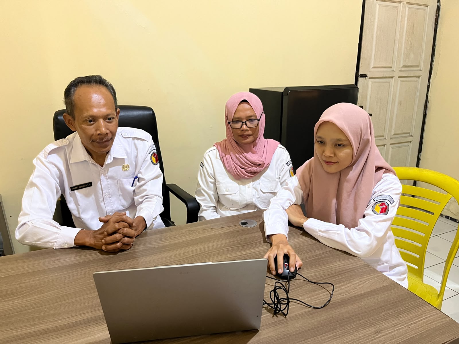 Bawaslu Nganjuk ikuti kegiatan Monev dan Bimtek KIP