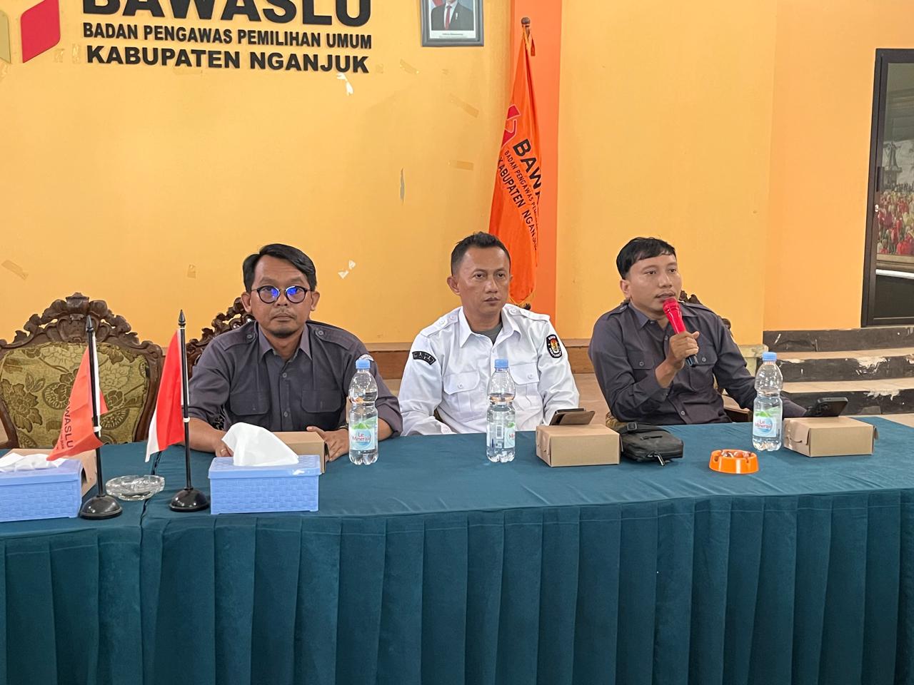 kajian hukum dari pak anam