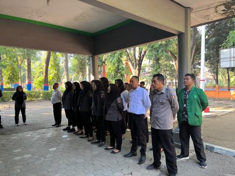 Staf Sekretariat Bawaslu Kabupaten Nganjuk ikuti Apel Pagi 1