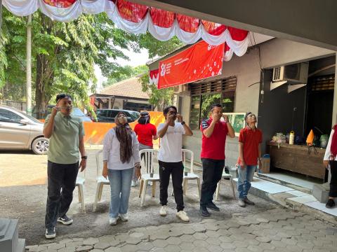 semarak memeriahkan HUT demngan lomba lomba