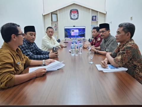 bedah buku
