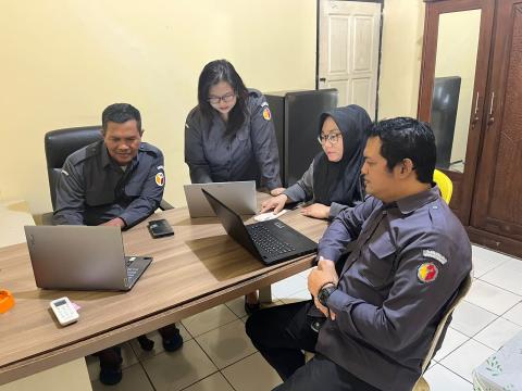 Kordiv Kasubbag dan Staf ikuti Zoom Konsolidasi