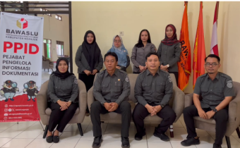 Bawaslu Nganjuk melaksanakan Komitmen PPID