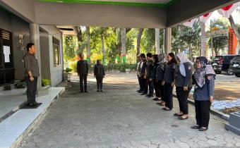 Bawaslu kabupaten Nganjuk laksanakan Apel hari Senin 