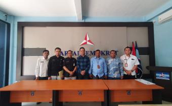 Bawaslu bersama KPU mendatangi Kantor DPC Partai Demokrat