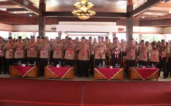 Pelantikan Bupati dan Wakil Bupati selaku Ketua dan Wakil Ketua Majelis Pembimbing Cabang Gerakan Pramuka