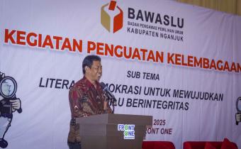 Ketua Bawaslu Nganjuk berikan sambutan