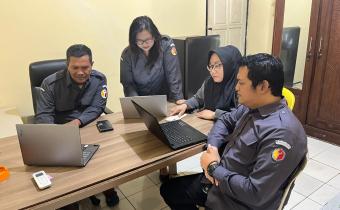 Kordiv Kasubbag dan Staf ikuti Zoom Konsolidasi