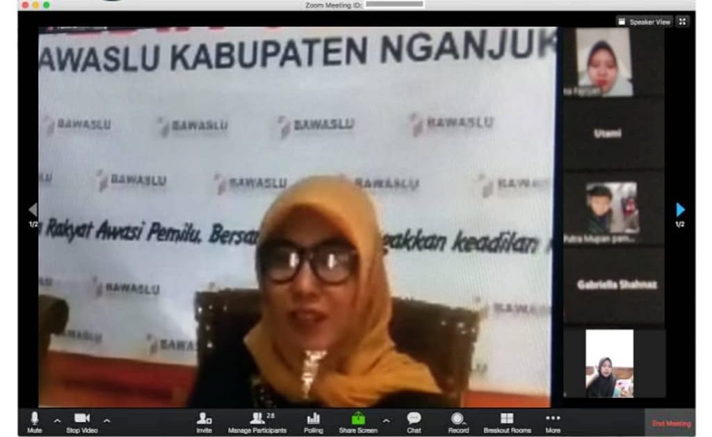 Fina Lutfiana Rahmawati Bawaslu Nganjuk